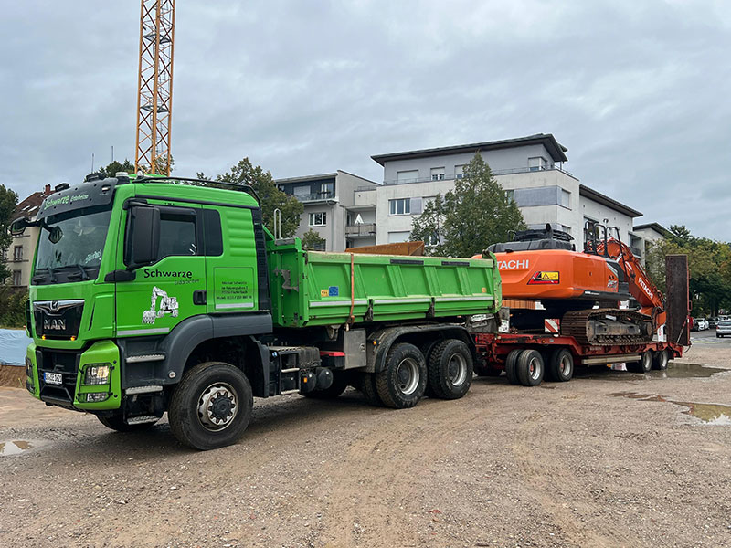 schwarze-erdarbeiten-fischerbach-kinzigtal-transporte-schuettgut-maschinen2